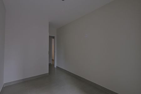 Casa à venda com 89m², 2 quartos e 2 vagas Casa à venda com 89m², 2 quartos e 2 vagasSuíte
