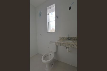 Casa à venda com 89m², 2 quartos e 2 vagas Casa à venda com 89m², 2 quartos e 2 vagasBanheiro da Suíte