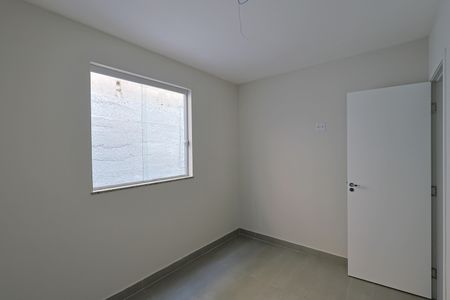 Casa à venda com 89m², 2 quartos e 2 vagas Casa à venda com 89m², 2 quartos e 2 vagasQuarto 1