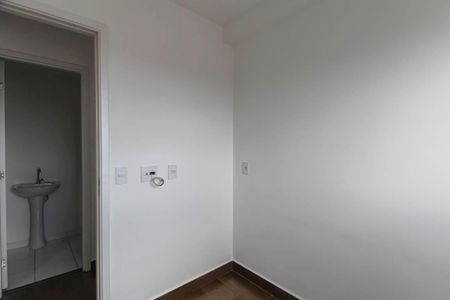 Quarto 1 de apartamento para alugar com 2 quartos, 34m² em Vila Tolstoi, São Paulo
