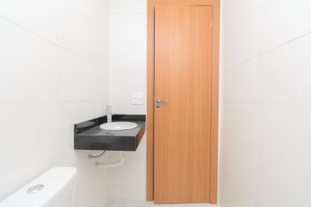 Apartamento à venda com 116m², 2 quartos e 1 vaga Apartamento à venda com 116m², 2 quartos e 1 vagaBanheiro Social