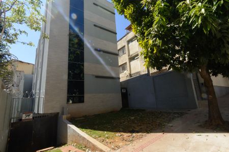 Apartamento à venda com 116m², 2 quartos e 1 vaga Apartamento à venda com 116m², 2 quartos e 1 vagaFachada