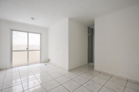 Sala de apartamento para alugar com 3 quartos, 67m² em Conjunto Promorar Raposo Tavares, São Paulo