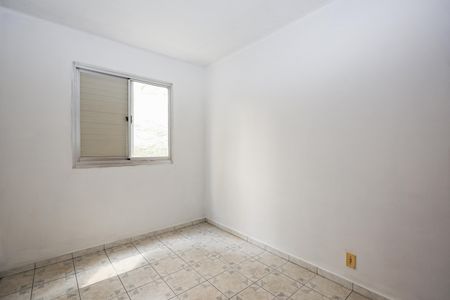 Quarto 1 de apartamento para alugar com 3 quartos, 67m² em Conjunto Promorar Raposo Tavares, São Paulo