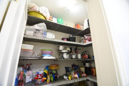 Casa à venda com 337m², 3 quartos e 4 vagasDespensa