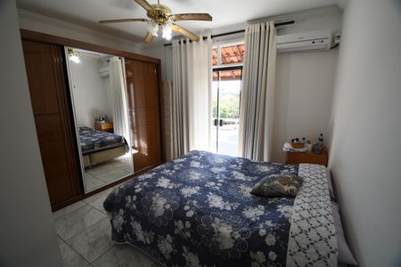 Casa à venda com 337m², 3 quartos e 4 vagasQuarto 