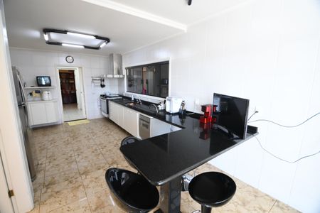 Casa à venda com 337m², 3 quartos e 4 vagasCozinha