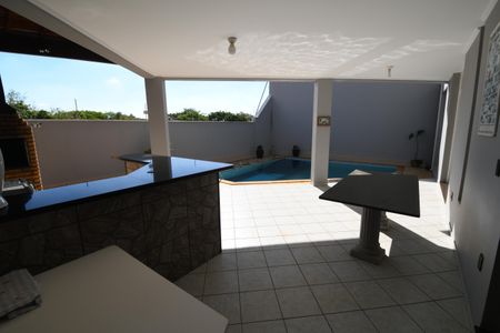 Casa à venda com 337m², 3 quartos e 4 vagasEspaço Gourmet