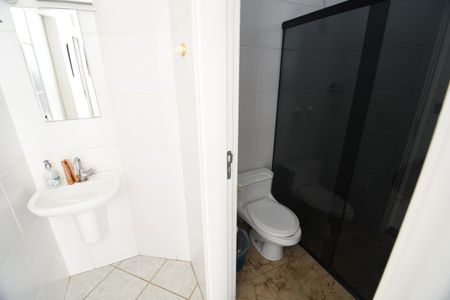 Casa à venda com 337m², 3 quartos e 4 vagasBanheiro de Serviço