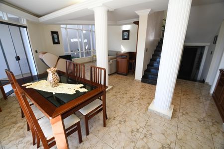 Casa à venda com 337m², 3 quartos e 4 vagasSala de Jantar