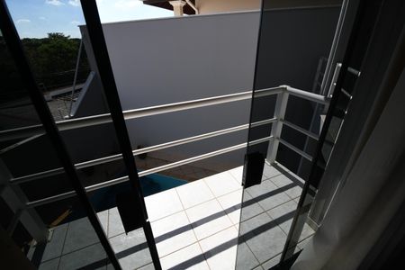 Casa à venda com 337m², 3 quartos e 4 vagasSacada do Quarto 