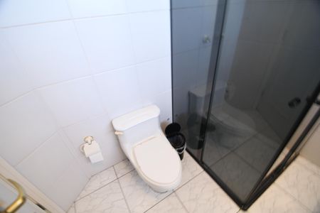 Casa à venda com 337m², 3 quartos e 4 vagasBanheiro da Suíte 2