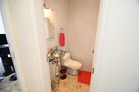 Casa à venda com 337m², 3 quartos e 4 vagasLavabo