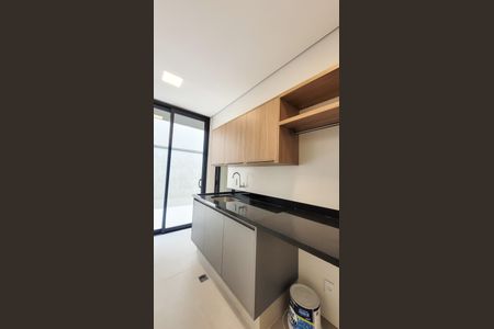 Casa de condomínio à venda com 450m², 5 quartos e 4 vagasÁrea de Serviço