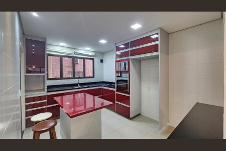 Apartamento para alugar com 174m², 3 quartos e 2 vagas Apartamento para alugar com 174m², 3 quartos e 2 vagasCozinha