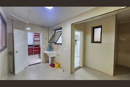 Apartamento para alugar com 174m², 3 quartos e 2 vagas Apartamento para alugar com 174m², 3 quartos e 2 vagasÁrea de Serviço