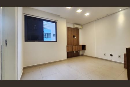 Apartamento para alugar com 174m², 3 quartos e 2 vagas Apartamento para alugar com 174m², 3 quartos e 2 vagasSuíte 1