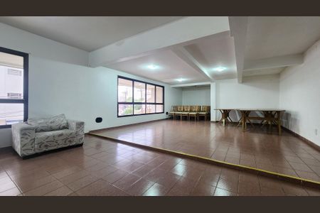 Apartamento para alugar com 174m², 3 quartos e 2 vagas Apartamento para alugar com 174m², 3 quartos e 2 vagasÁrea comum - Salão de festas