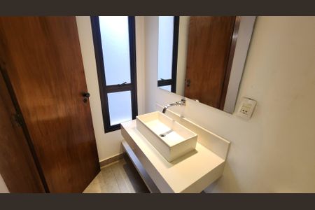 Apartamento para alugar com 174m², 3 quartos e 2 vagas Apartamento para alugar com 174m², 3 quartos e 2 vagasLavabo