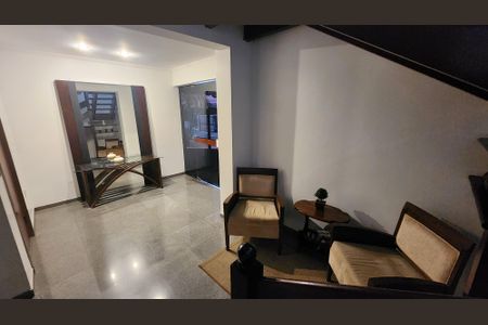 Apartamento para alugar com 174m², 3 quartos e 2 vagas Apartamento para alugar com 174m², 3 quartos e 2 vagasHall de entrada