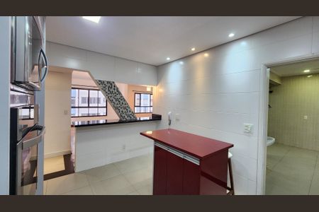 Apartamento para alugar com 174m², 3 quartos e 2 vagas Apartamento para alugar com 174m², 3 quartos e 2 vagasCozinha
