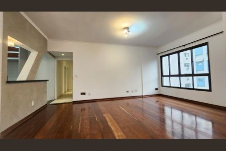 Apartamento para alugar com 174m², 3 quartos e 2 vagas Apartamento para alugar com 174m², 3 quartos e 2 vagasSala