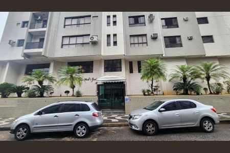 Apartamento para alugar com 174m², 3 quartos e 2 vagas Apartamento para alugar com 174m², 3 quartos e 2 vagasFachada