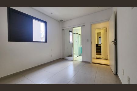 Apartamento para alugar com 174m², 3 quartos e 2 vagas Apartamento para alugar com 174m², 3 quartos e 2 vagasSuíte 2