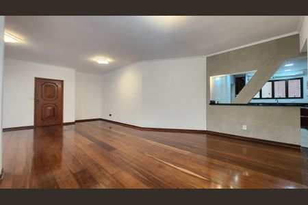 Apartamento para alugar com 174m², 3 quartos e 2 vagas Apartamento para alugar com 174m², 3 quartos e 2 vagasSala