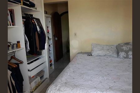 Casa à venda com 3 quartos, 162m² em Vila Yolanda, Osasco