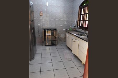 Casa à venda com 3 quartos, 162m² em Vila Yolanda, Osasco