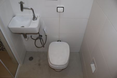 Banheiro Social de kitnet/studio à venda com 1 quarto, 53m² em Vila Buarque, São Paulo