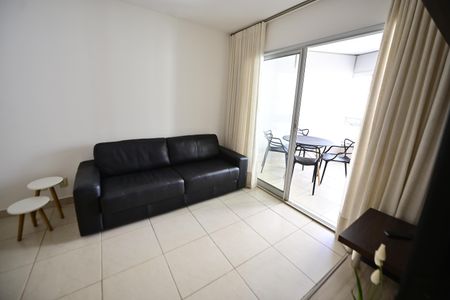 Sala de apartamento para alugar com 3 quartos, 79m² em Serrinha, Goiânia