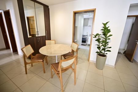 Sala de apartamento para alugar com 3 quartos, 79m² em Serrinha, Goiânia