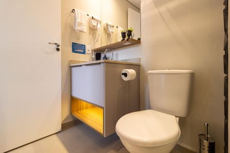 Apartamento à venda com 29m², 1 quarto e sem vaga Apartamento à venda com 29m², 1 quarto e sem vagaBanheiro da Suíte