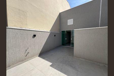 Casa à venda com 140m², 3 quartos e 2 vagas Casa à venda com 140m², 3 quartos e 2 vagasCobertura