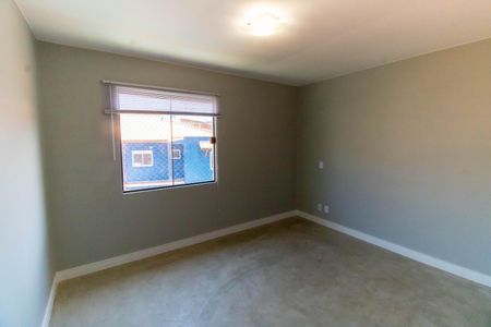 Quarto  de casa para alugar com 2 quartos, 90m² em Piratininga, Niterói