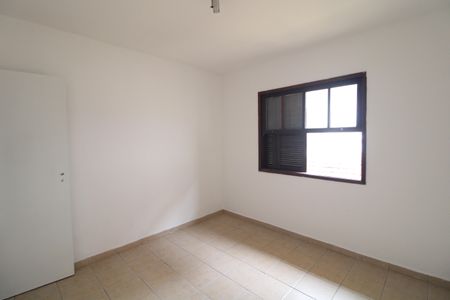 Casa à venda com 125m², 3 quartos e 2 vagasQuarto 2