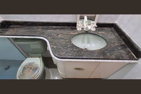 Casa à venda com 200m², 3 quartos e 4 vagas Casa à venda com 200m², 3 quartos e 4 vagasBanheiro Social