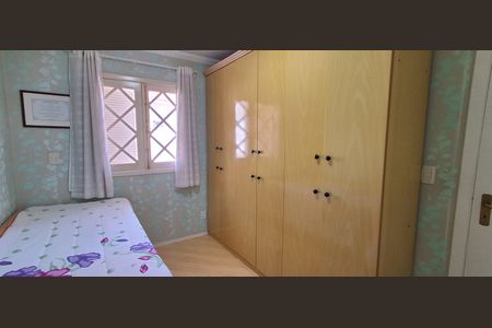 Casa à venda com 200m², 3 quartos e 4 vagas Casa à venda com 200m², 3 quartos e 4 vagasQuarto