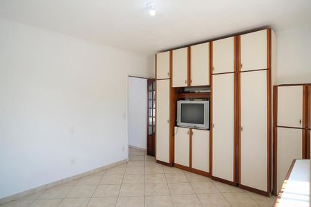 Casa à venda com 259m², 2 quartos e 3 vagasQuarto