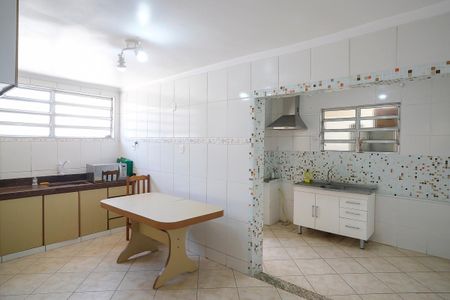 Casa à venda com 259m², 2 quartos e 3 vagasCopa