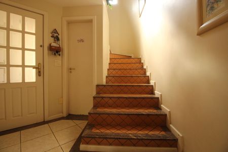 Casa à venda com 268m², 4 quartos e 4 vagasEscadas