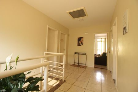 Casa à venda com 268m², 4 quartos e 4 vagasCorredor