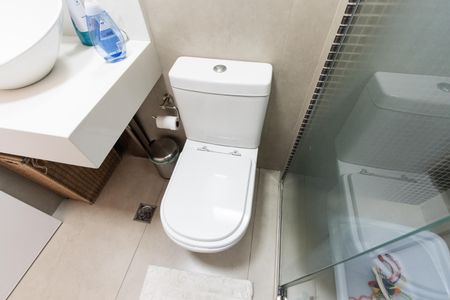 Apartamento à venda com 65m², 2 quartos e 1 vaga Apartamento à venda com 65m², 2 quartos e 1 vagaBanheiro da Suíte