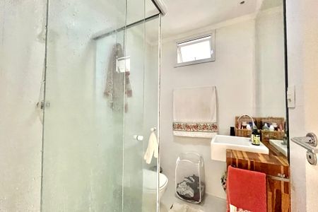 Apartamento à venda com 68m², 2 quartos e 1 vaga Apartamento à venda com 68m², 2 quartos e 1 vagaBanheiro Corredor