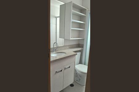 Apartamento à venda com 66m², 2 quartos e 1 vaga Apartamento à venda com 66m², 2 quartos e 1 vagaBanheiro