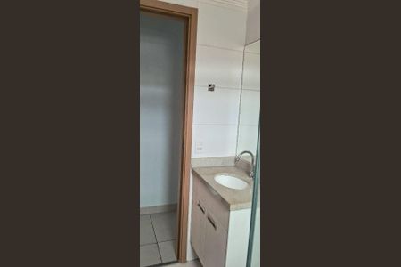 Apartamento à venda com 66m², 2 quartos e 1 vaga Apartamento à venda com 66m², 2 quartos e 1 vagaBanheiro