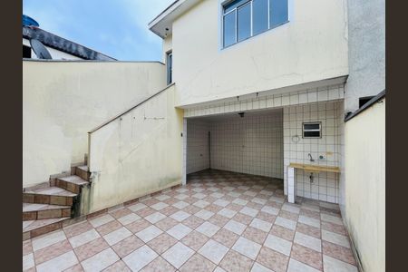 Casa à venda com 126m², 3 quartos e 2 vagasQuintal