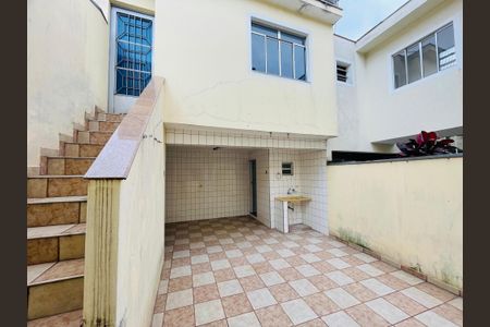 Casa à venda com 126m², 3 quartos e 2 vagasQuintal